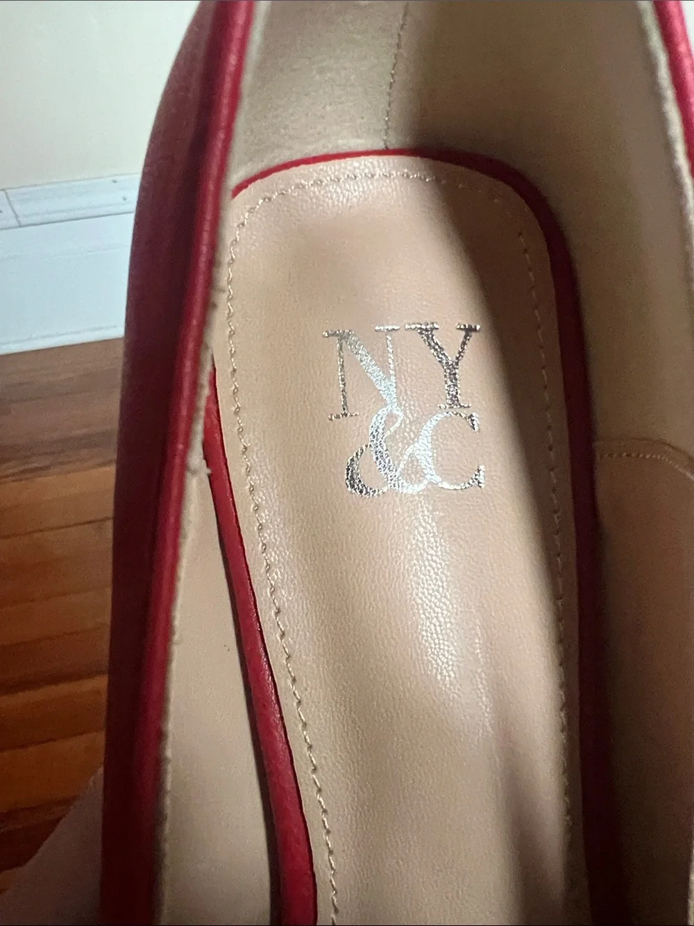 New York & Company Dominica Preppy Red Bow Loafers Square Toe - Size 8.5 NWOB